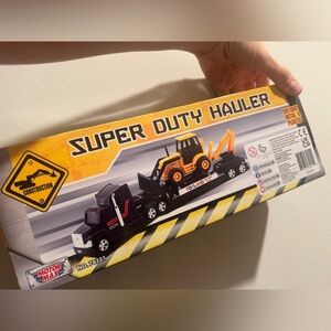 Motormax Super Duty Hauler With Diecast Backhoe With Fleet Farm Logo NIB